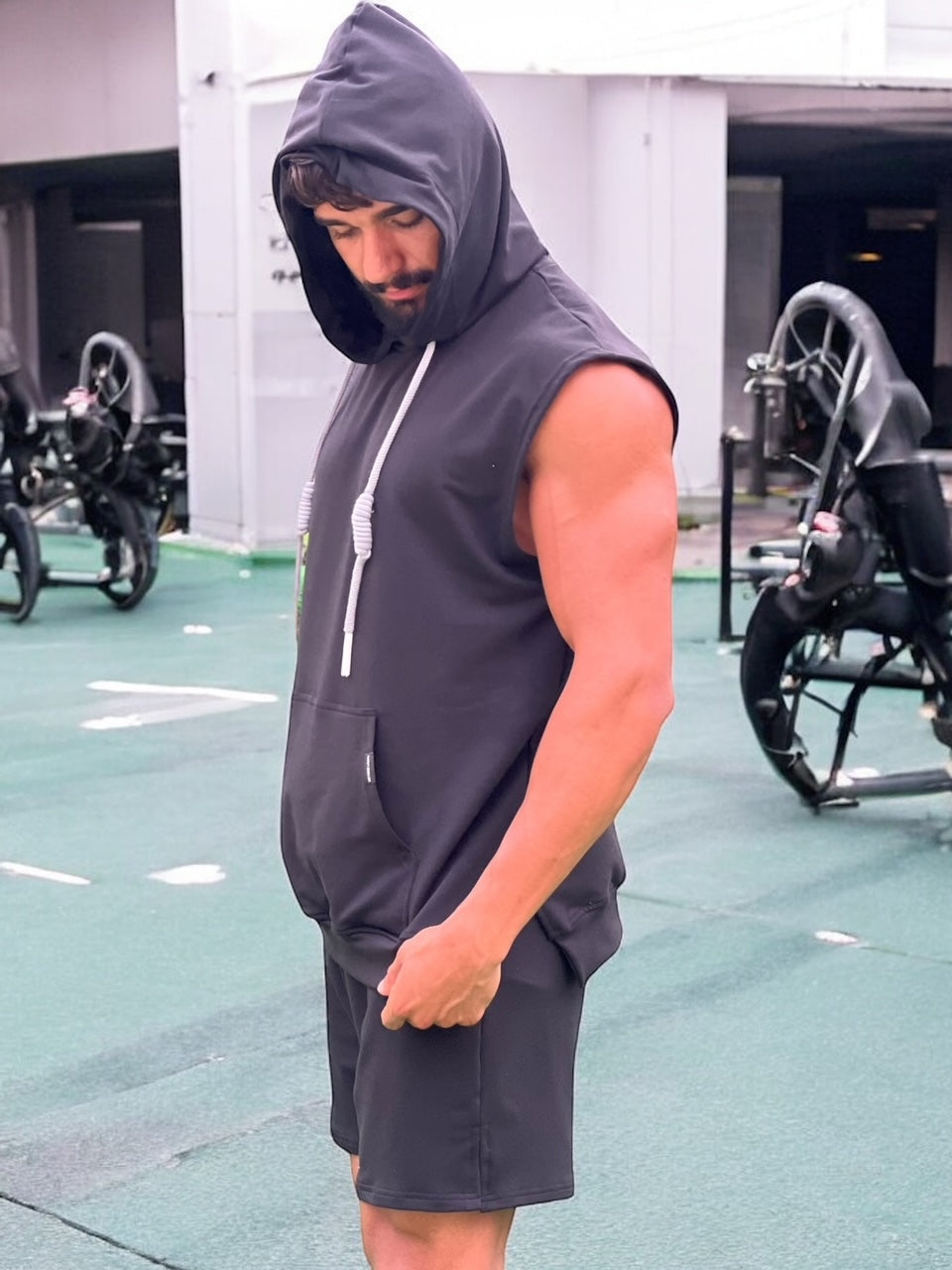 over size light blend sleeveless hoodie